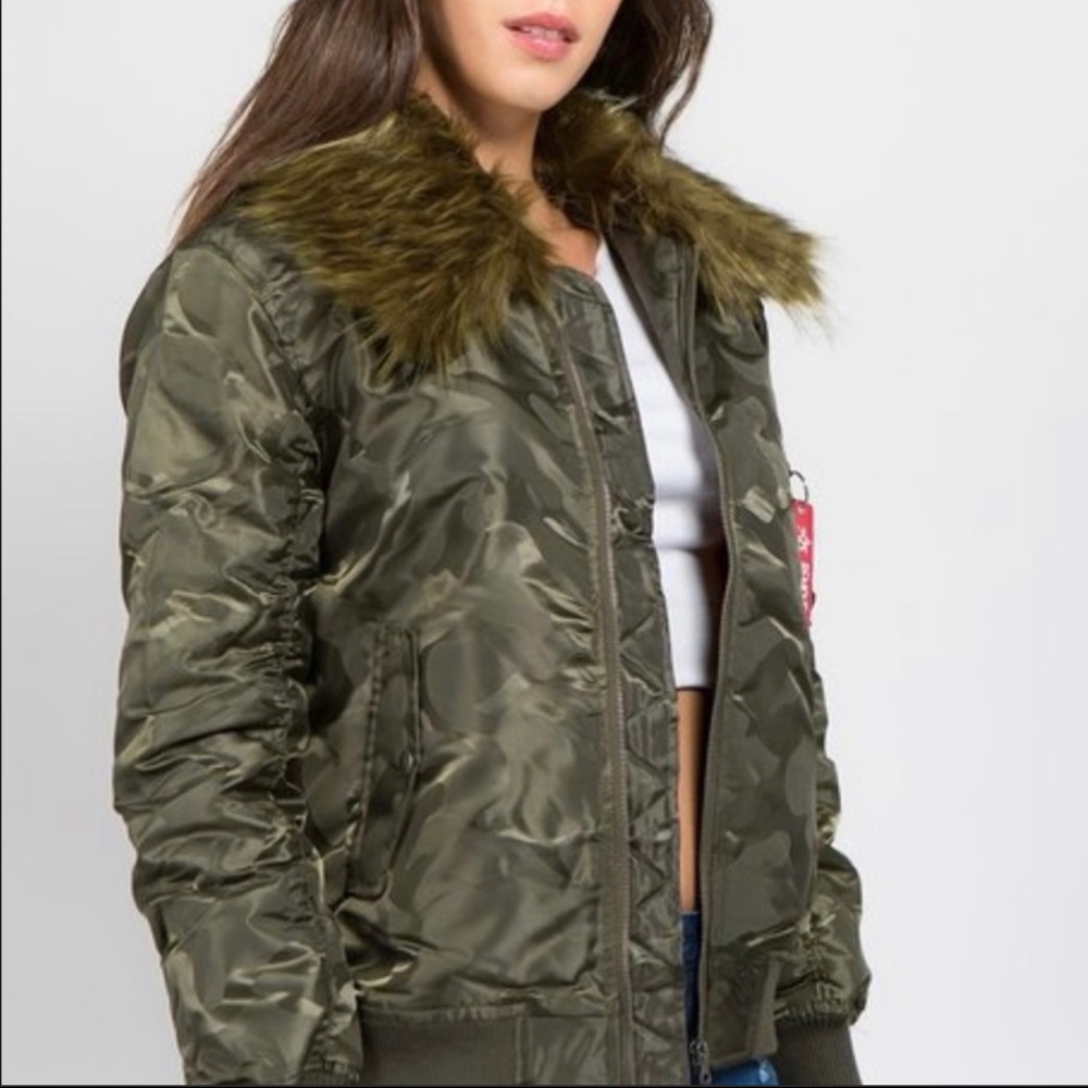 Super cute brand new camouflage bomber jacket